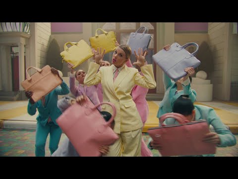 YouTube thumbnail for ME! (feat. Brendon Urie of Panic! At The Disco) ft. Brendon Urie by Taylor Swift
